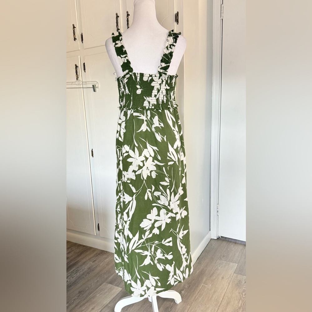 NWOT Emma & Michel Sleeveless dress with stretch top Size S - Picture 3 of 8